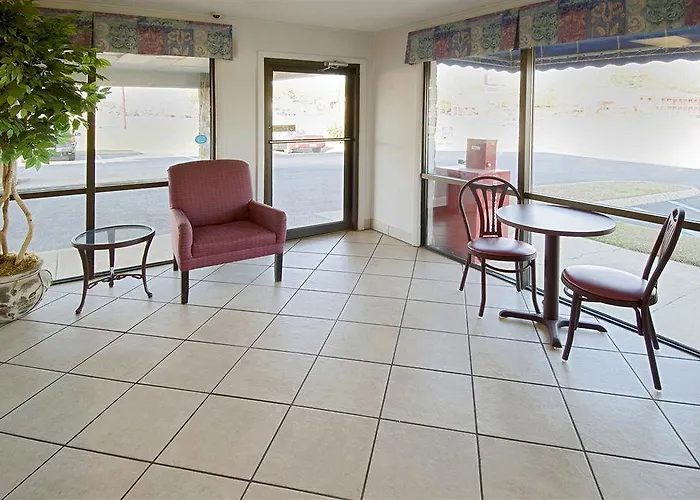 Americas Best Value Inn & Suites