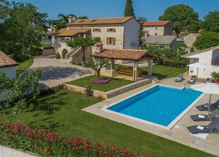 Holiday Home The Mulberry Stonehouse By Interhome