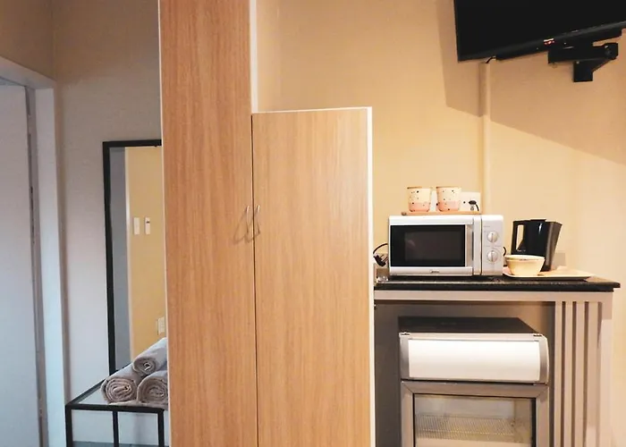 Koemi Guest House