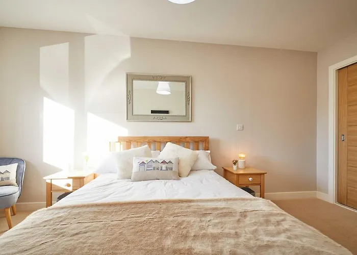 Host & Stay - Sunflower Cottage