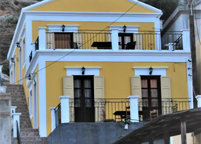 Gompos Apartment - Cozy Apartment Next To The Sea - Amazing Sea View