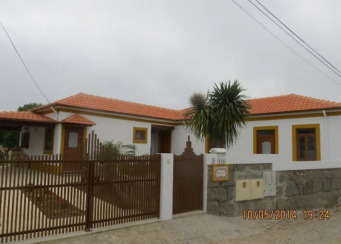 Casa da Avó, campo praia a 2 kms do mar