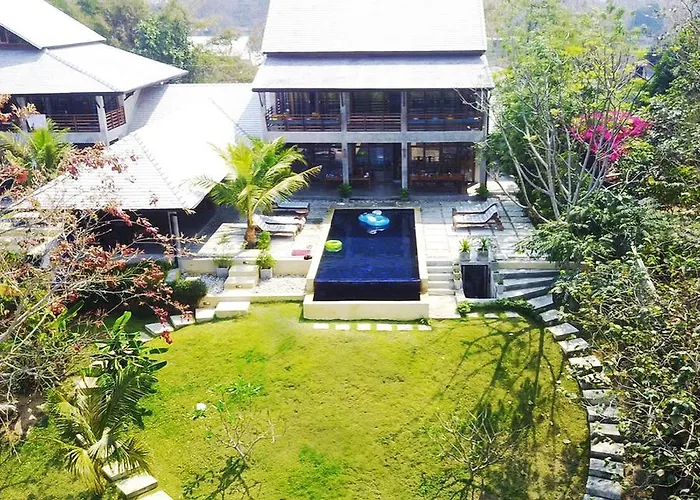 Ping Pool Villa 1