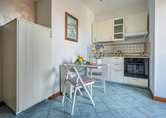 Aquamarine Apartment