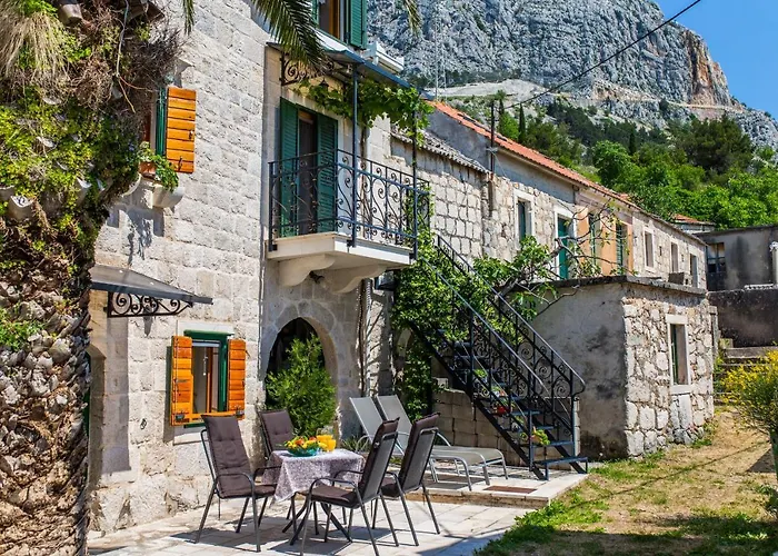 Old Stone House