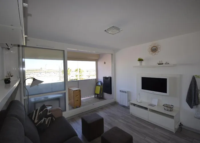 Studio Vue Port Et Mer