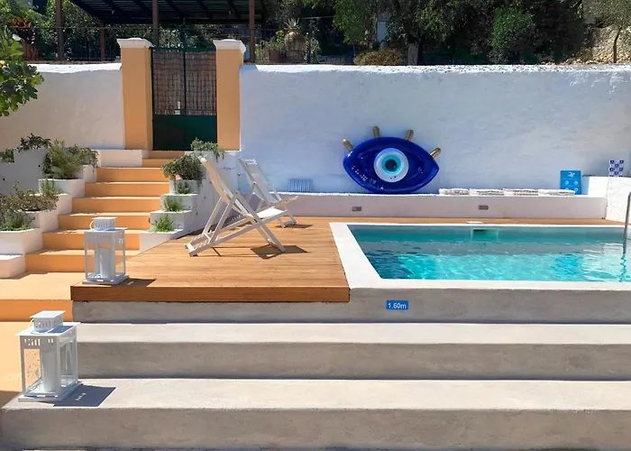 Theano Cottage