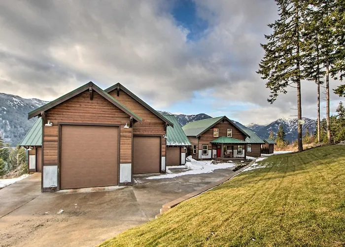 Cle Elum Lake Bunkhouse W/ Shared Hot Tub & Views!