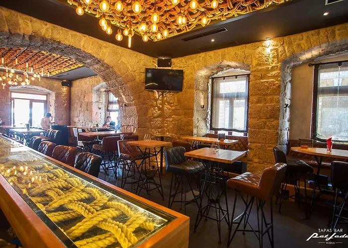 Molo Longo - Central Apartments & Rooms