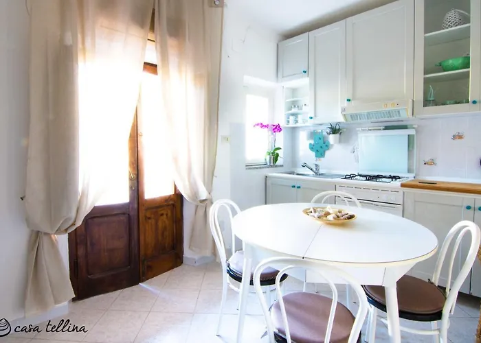Casa Tellina, In Centro Con Spazio Esterno