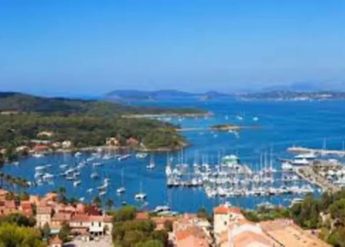 Studio Climatise Proche Port Et Plages