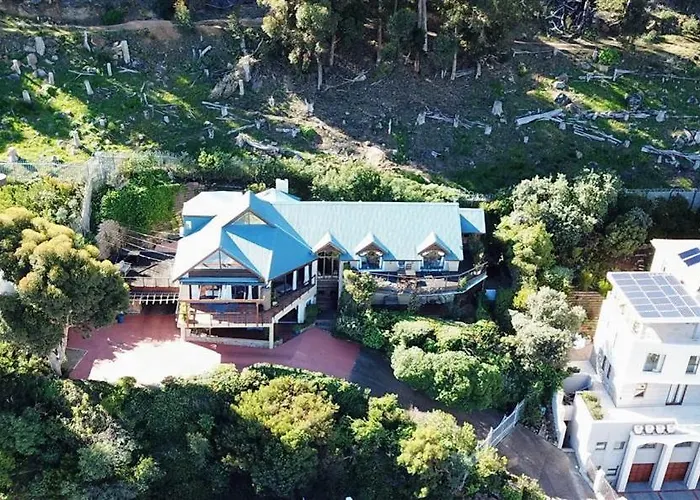 Bayview Mountain Seafacing Cottages