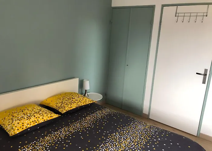Appartement De Charme Idealement Situe