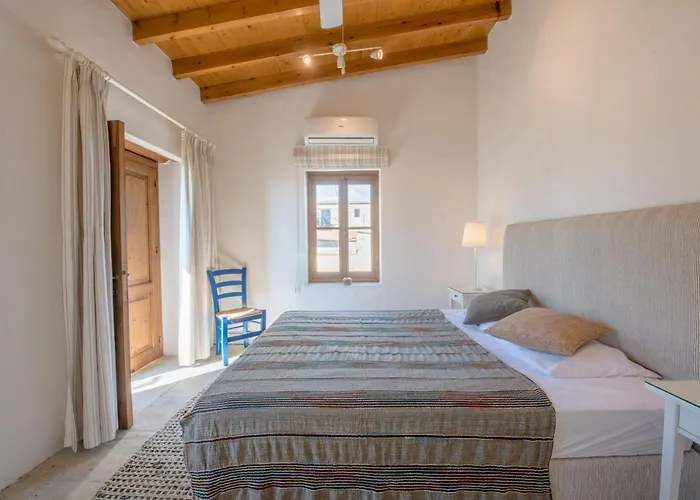 The Carob Tree Villa - Rustic Luxury Home With Access To Pool And Restaurant