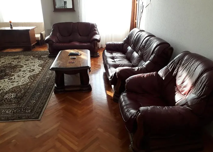 Piac Utcai Apartman 2