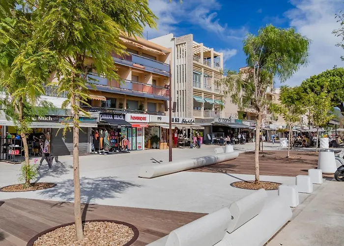 Les Balcons De Bandol Centre Ville Avec Vue Mer Et Face A La Plage