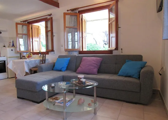 Pitini Nikos House