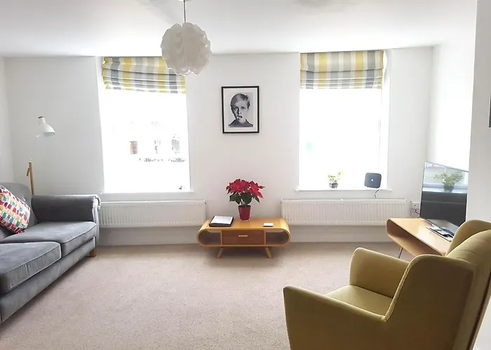 Warwick Market Place Apartment