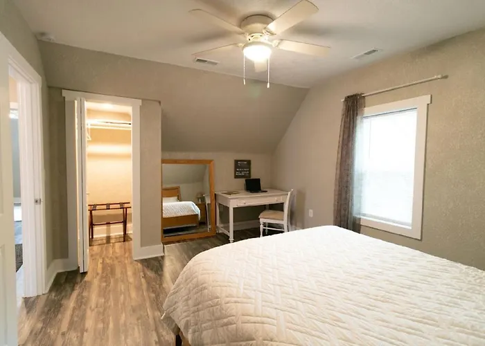 Rustic Downtown Market Street Apartment