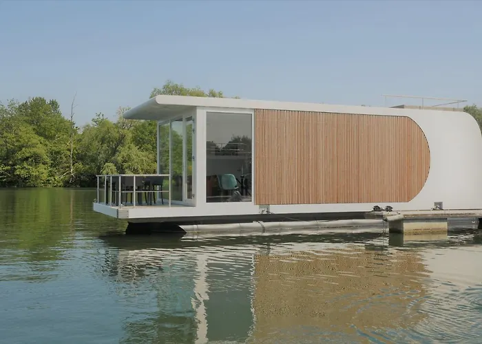 Houseboat Martinique