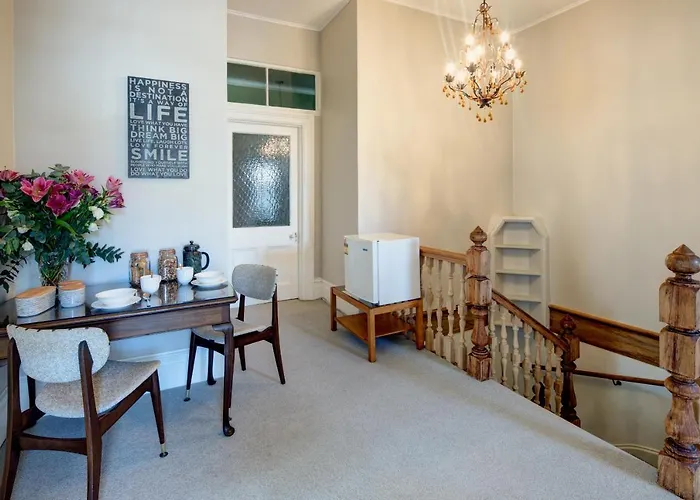 Thorndon Heritage Listed Villa