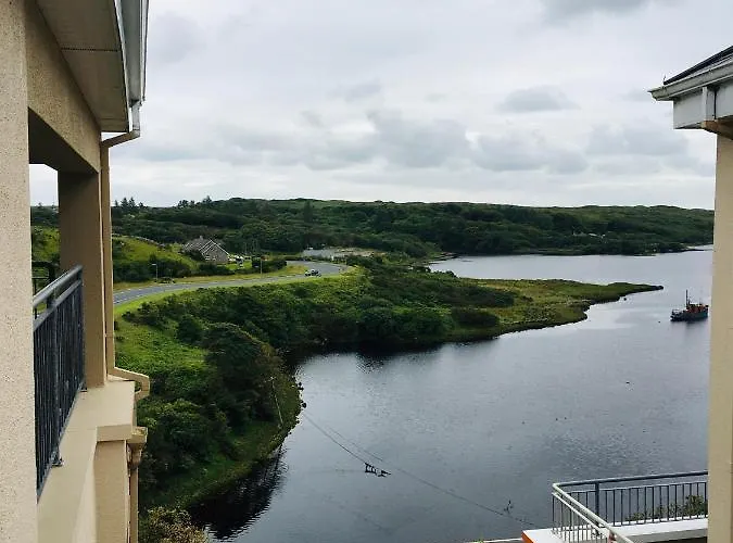 Apartment 8, Clifden Bay Apartments