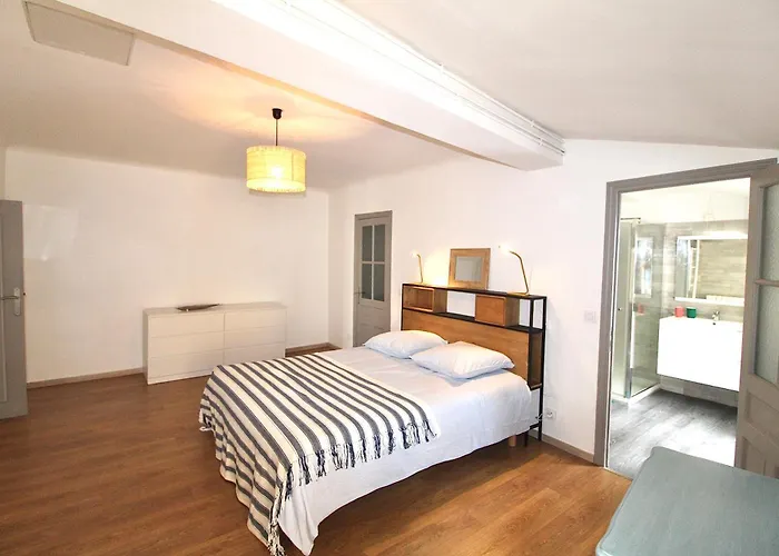 Grand Appartement Avec Vue Sur Quai