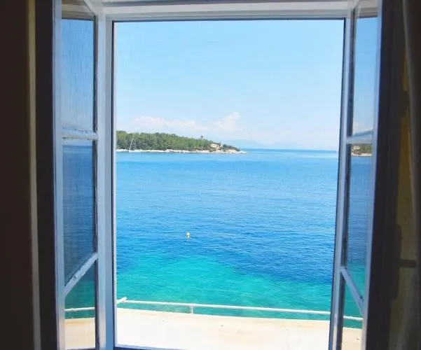 Efi'S Cottage By The Sea