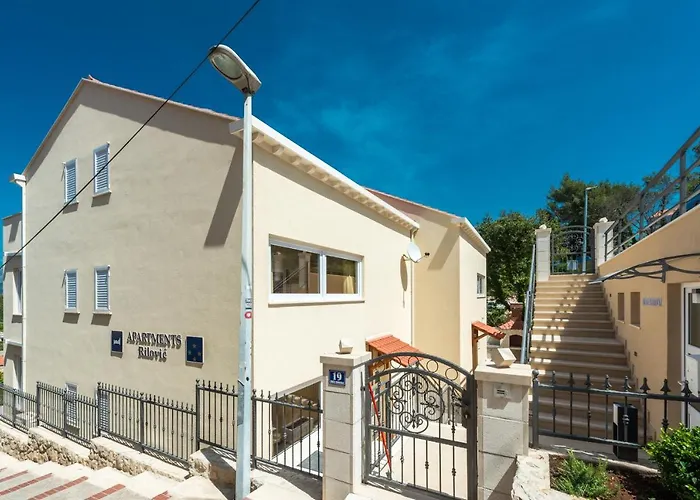Apartments Rilovic, City And Sea View Apartments