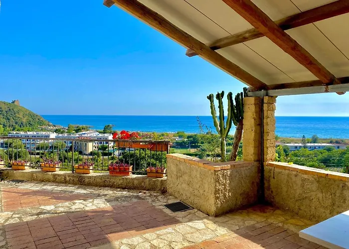 Villa Lo Scoglio
