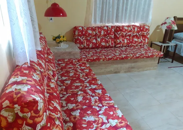 Casa Chalé em Penedo