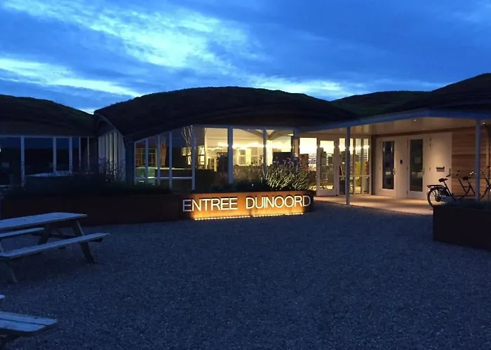 Ameland-Nes-Duinoord: Stacaravan
