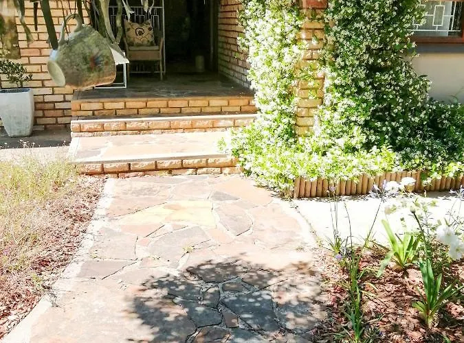The Red Gate Suite For Garden Route Tranquility