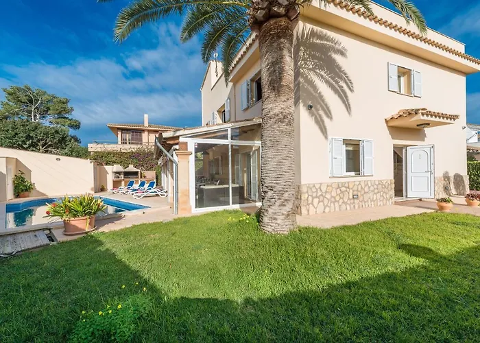 Villa Alzina Para Sus Vacaciones De Verano En Cala Millor, Mallorca