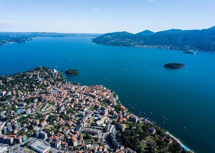 Villetta Autonoma Affacciata Sul Golfo Borromeo