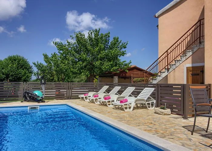 Villa Sani With Private Pool Near Pula And Rovinj