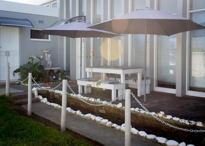 The Vintage Crane Guest House