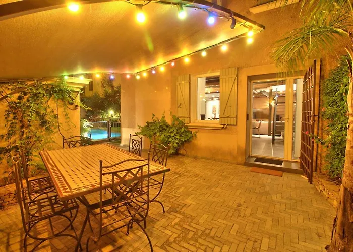 Maison Avec Piscine Et Jardin- 4 Chambres 8 Pers