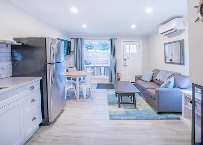 Boutique Suite #2