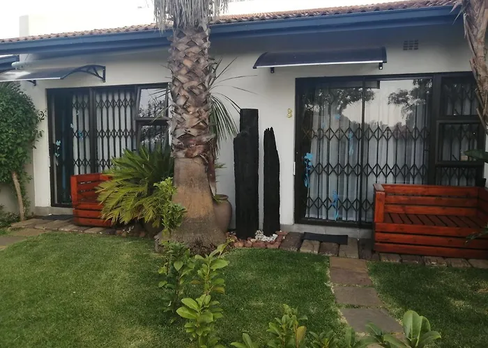 Roxy'S Rest Guest House