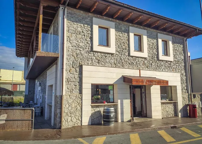 Hostal Óleo Auto Check-in Santander