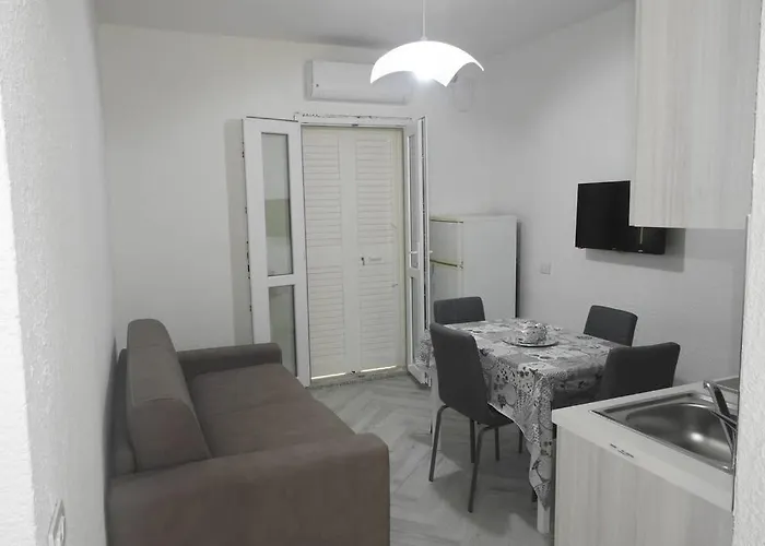 Capitana Home