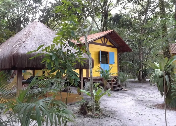 Casinha Amarela Chales Boipeba