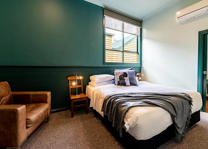 Tuck Inn Yarra Valley