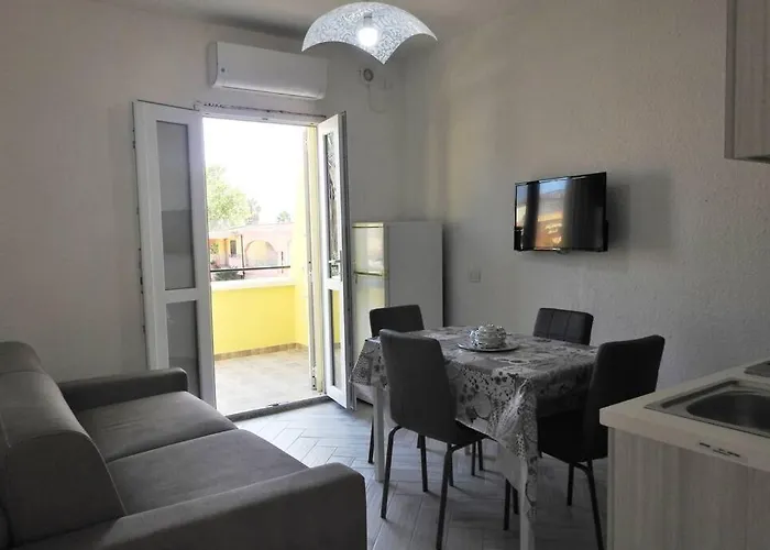 Capitana Home