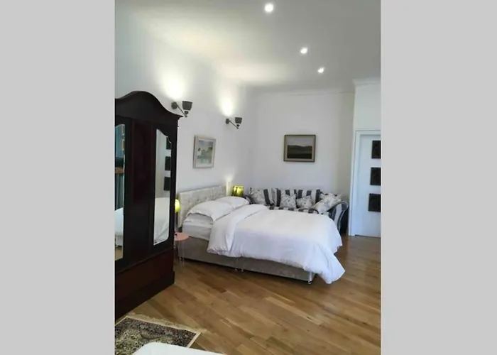 The Loft @ Clifden Bay Apartments