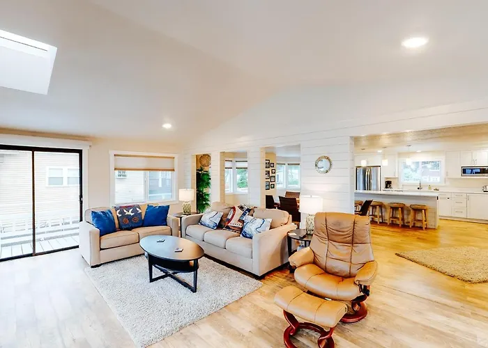 The Chinook House