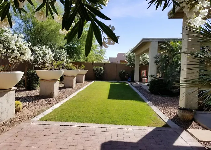 Phoenix Home Near Freeways And Airport