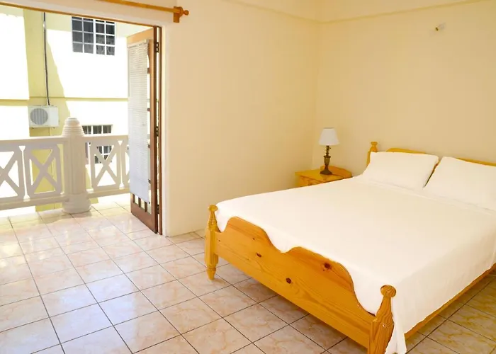 Bascombe Apartments