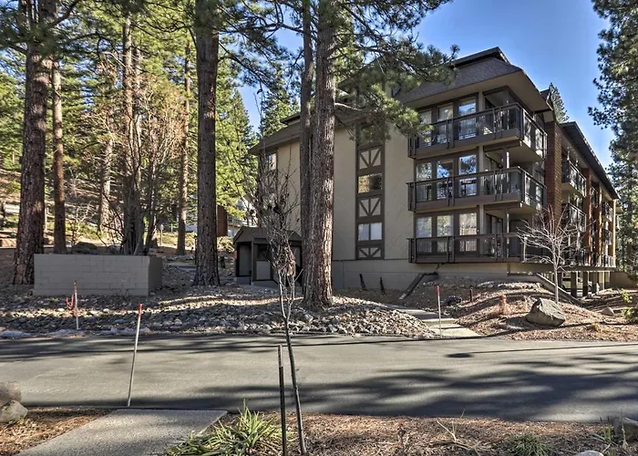 Walk To Ski Shuttle: Incline Village Condo